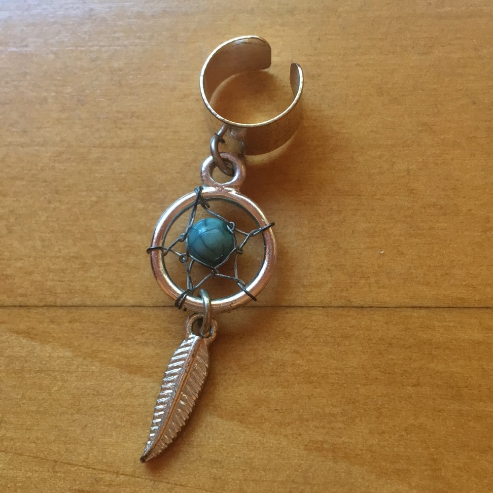 2/$10 jewelry: dreamcatcher ear cuff